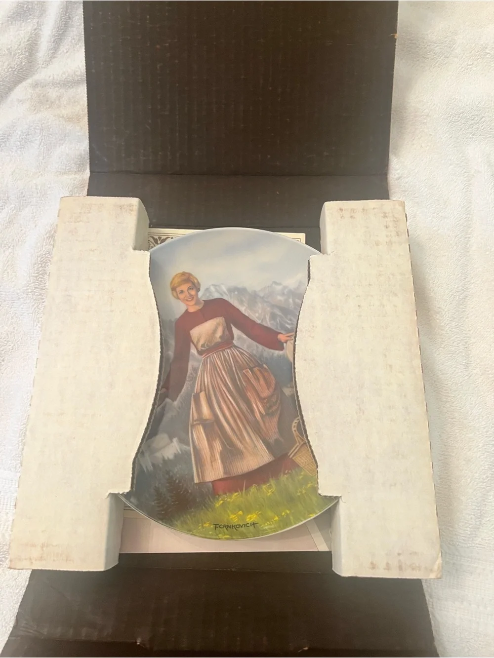 Knowles Craftsmanship Wall Art - Sound Of Music 1985